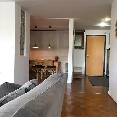 Centre 99 View Ii Апартаменты *